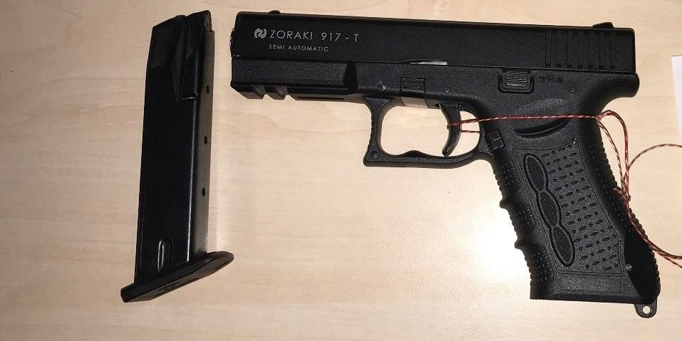 Wegen dieser Schreckschusspistole musste die WEGA ausrücken.