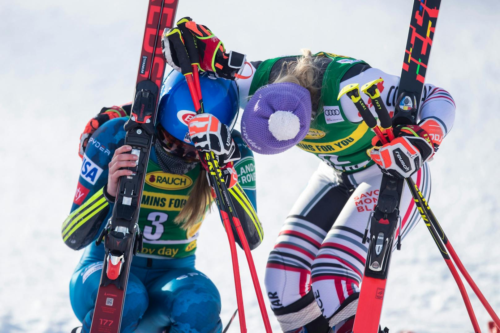 Den Sieg beim zweiten Riesentorlauf sicherte sich Mikaela Shiffrin. Für die Ski-Queen war es der erste Erfolg seit dem tragischen Tod ihres Vaters – entsprechend emotional reagierte sie.
