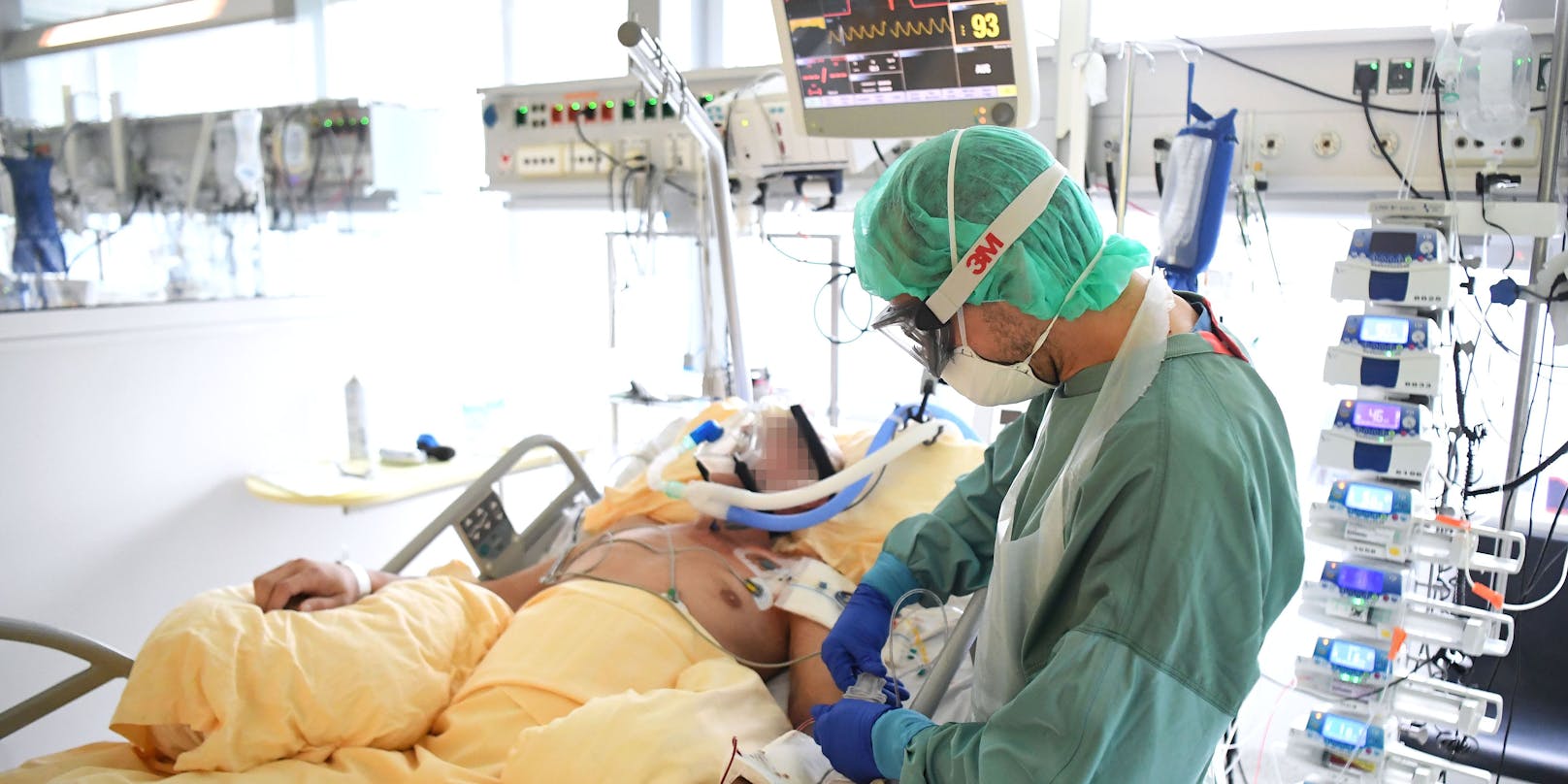 Behandlung eines Corona-Infizierten in Krankenhaus Tulln (Archivfoto)