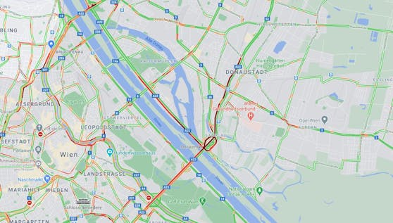 10 Kilometer Stau legt Abendverkehr auf A22 lahm - Leser | heute.at