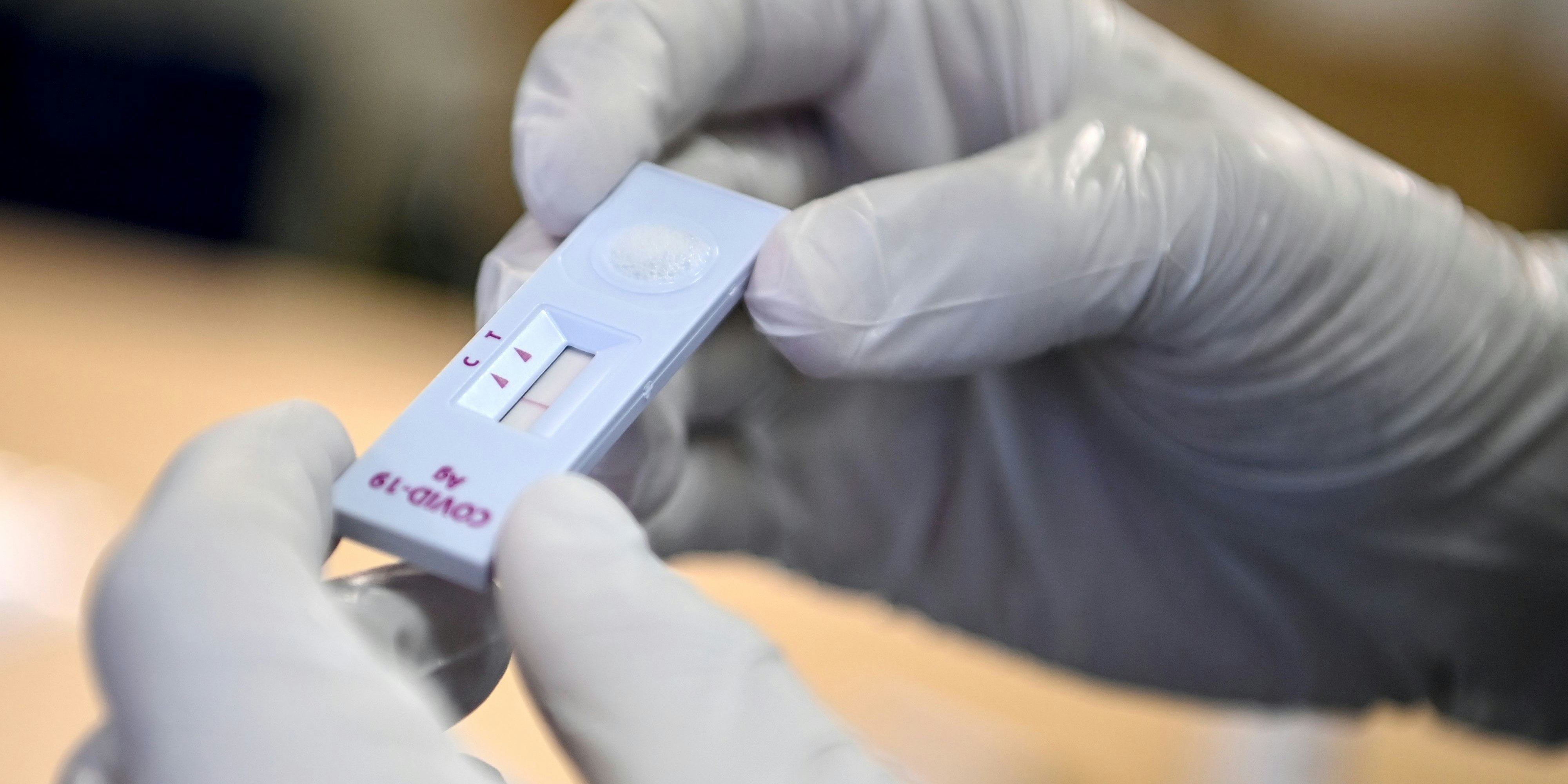 Wird ein Restaurant- oder Kinobesuch nur noch mit einem Schnelltest möglich sein.