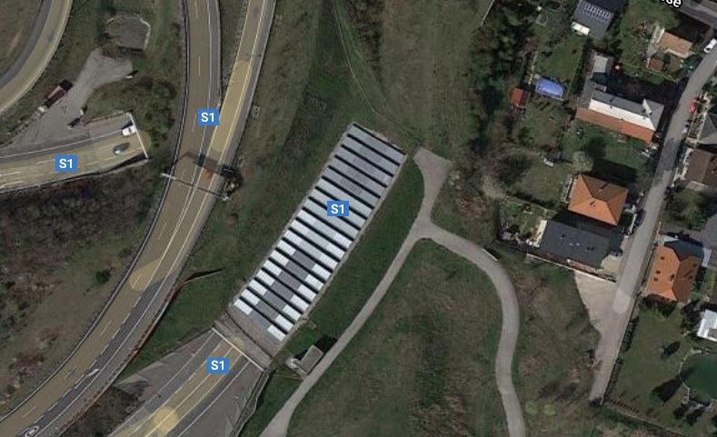 Der Tunel Vösendorf ist nach einem Unfall in Richtung Schwechat gesperrt.
