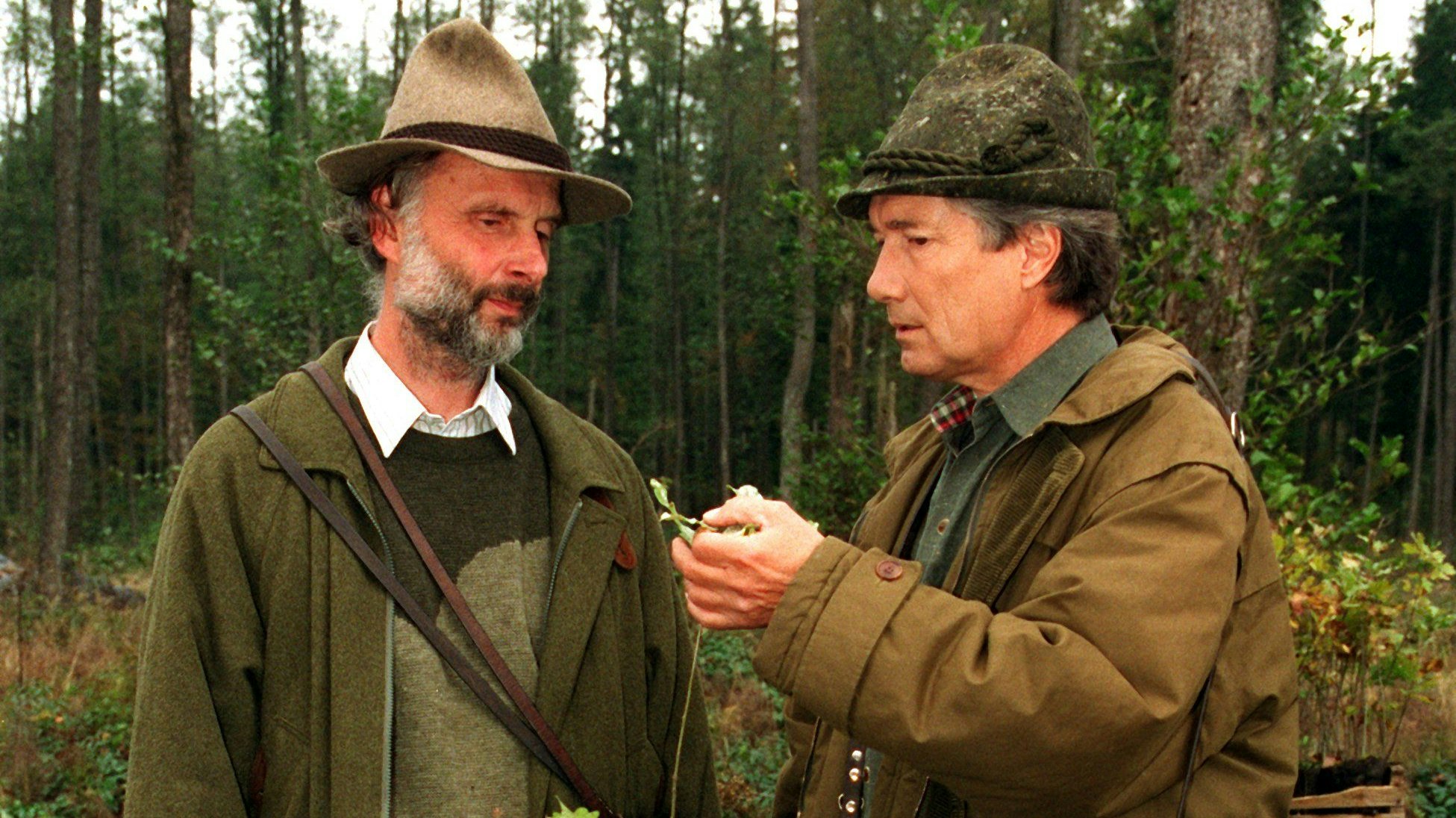 Von 1989 bis 2006 spielte <strong>Christian Wolff</strong> (re.) in der erfolgreichen ZDF-Serie "Forsthaus Falkenau" die Hauptrolle des Försters Rombach.