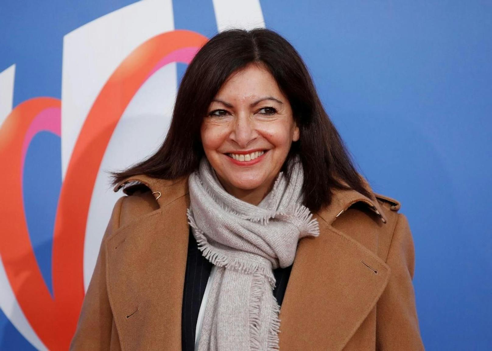 Die Bürgermeisterin von Paris, Anne Hidalgo, bezeichnet die Entscheidung als "absurd".