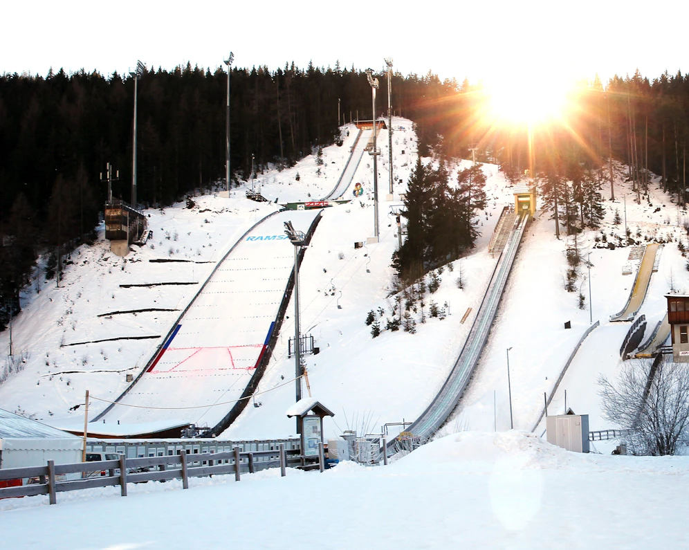 Die Skisprung-Schanzen in Ramsau. 
