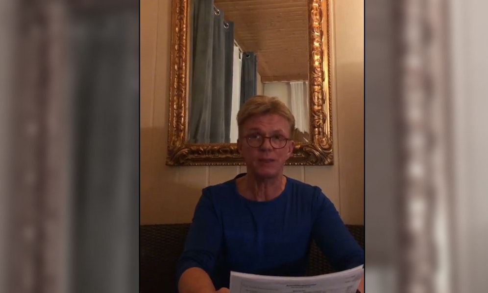 Haarstylist Wolfgang Rosensteiner aus Bad Vöslau (NÖ) macht sich Luft. 