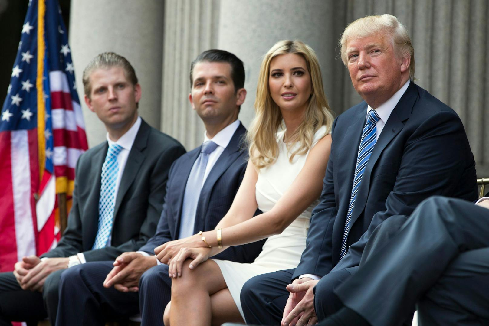 Der Präsident mit seinen Kindern: Eric Trump, Donald Trump Jr., Ivanka Trump und Donald Trump.