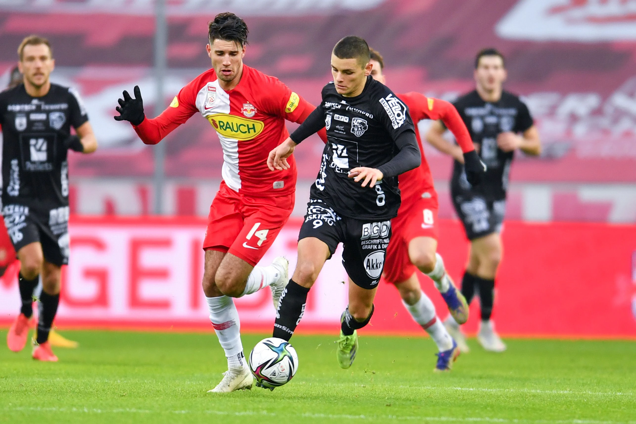 Salzburg und Wolfsberg im letzten Duell vor Weihnachten.