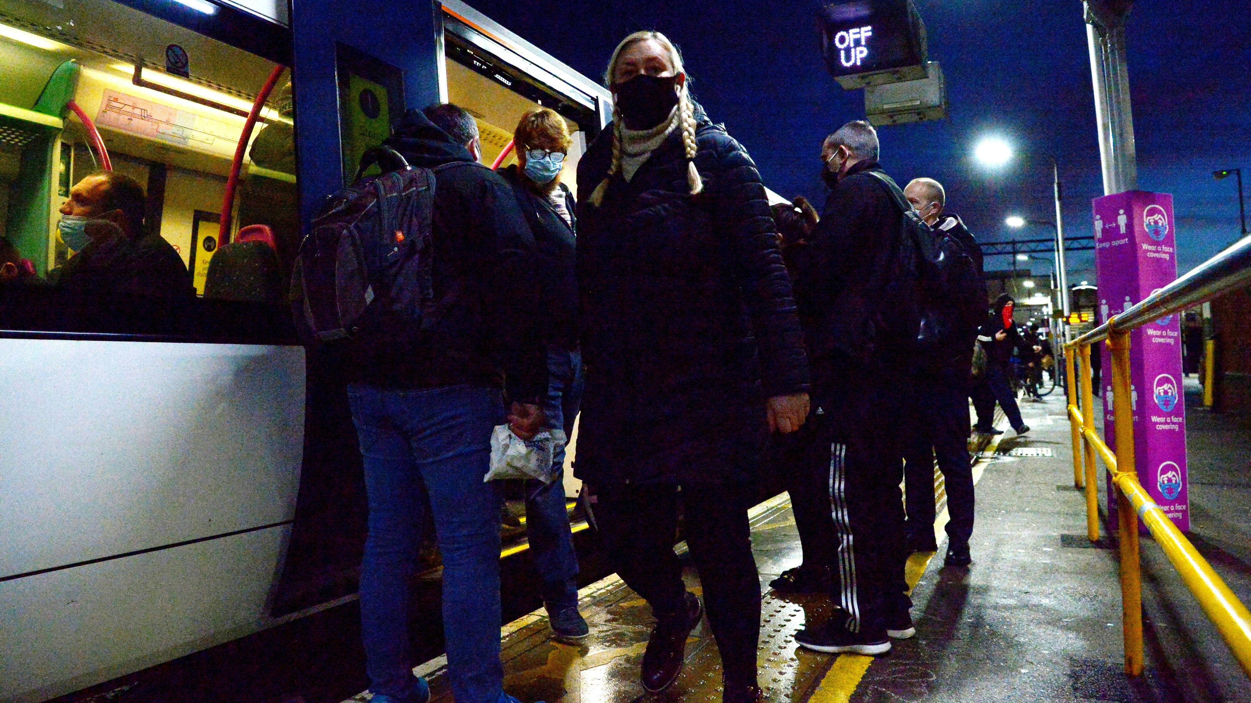 Die britische Regierung hat am letzten Adventwochenende einen Lockdown über London und weitere Gebiete im Südosten Englands verhängt