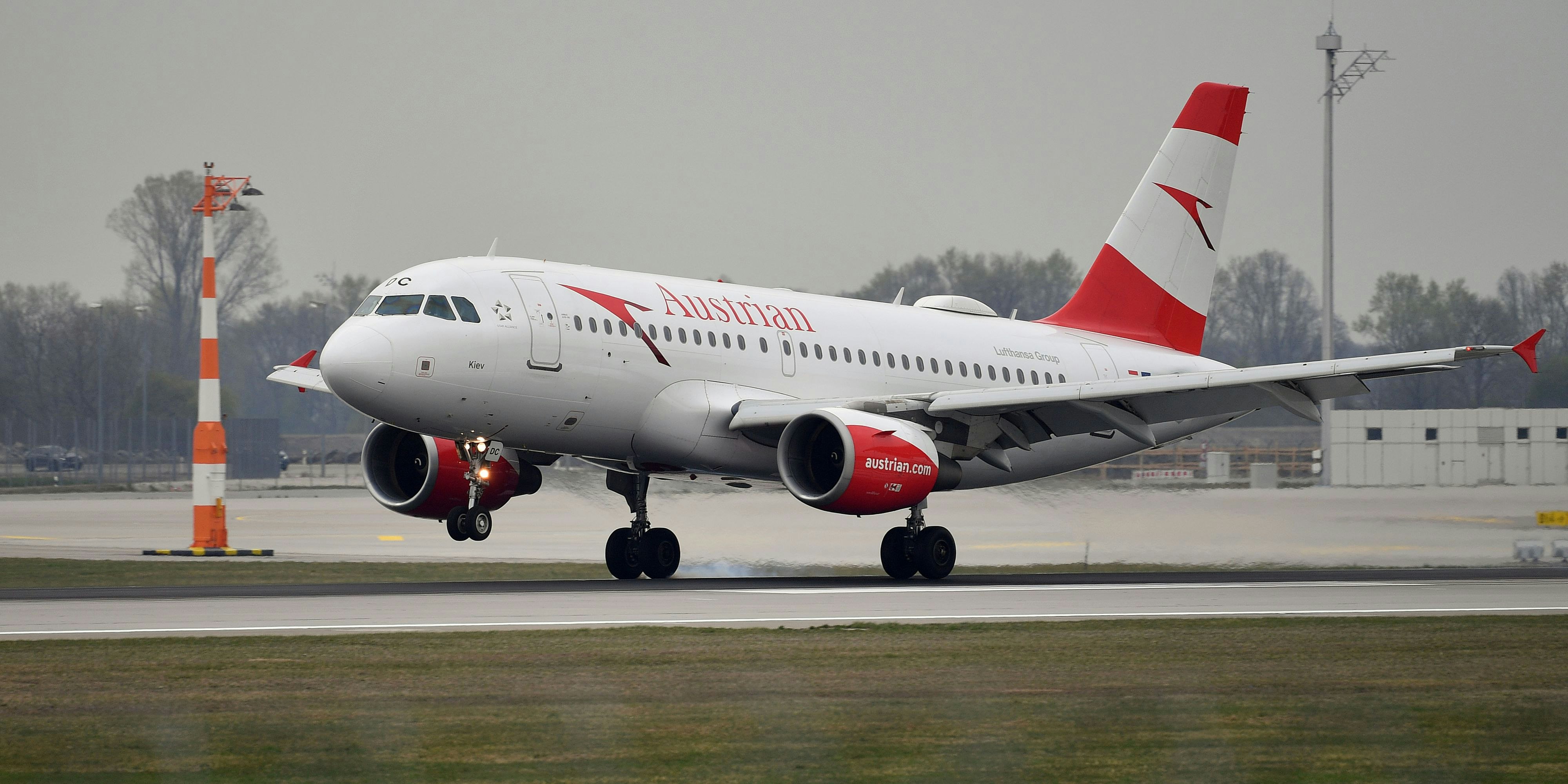 Ein Airbus A319-112 der Austrian Airlines im Landeanflug. Symbolbild