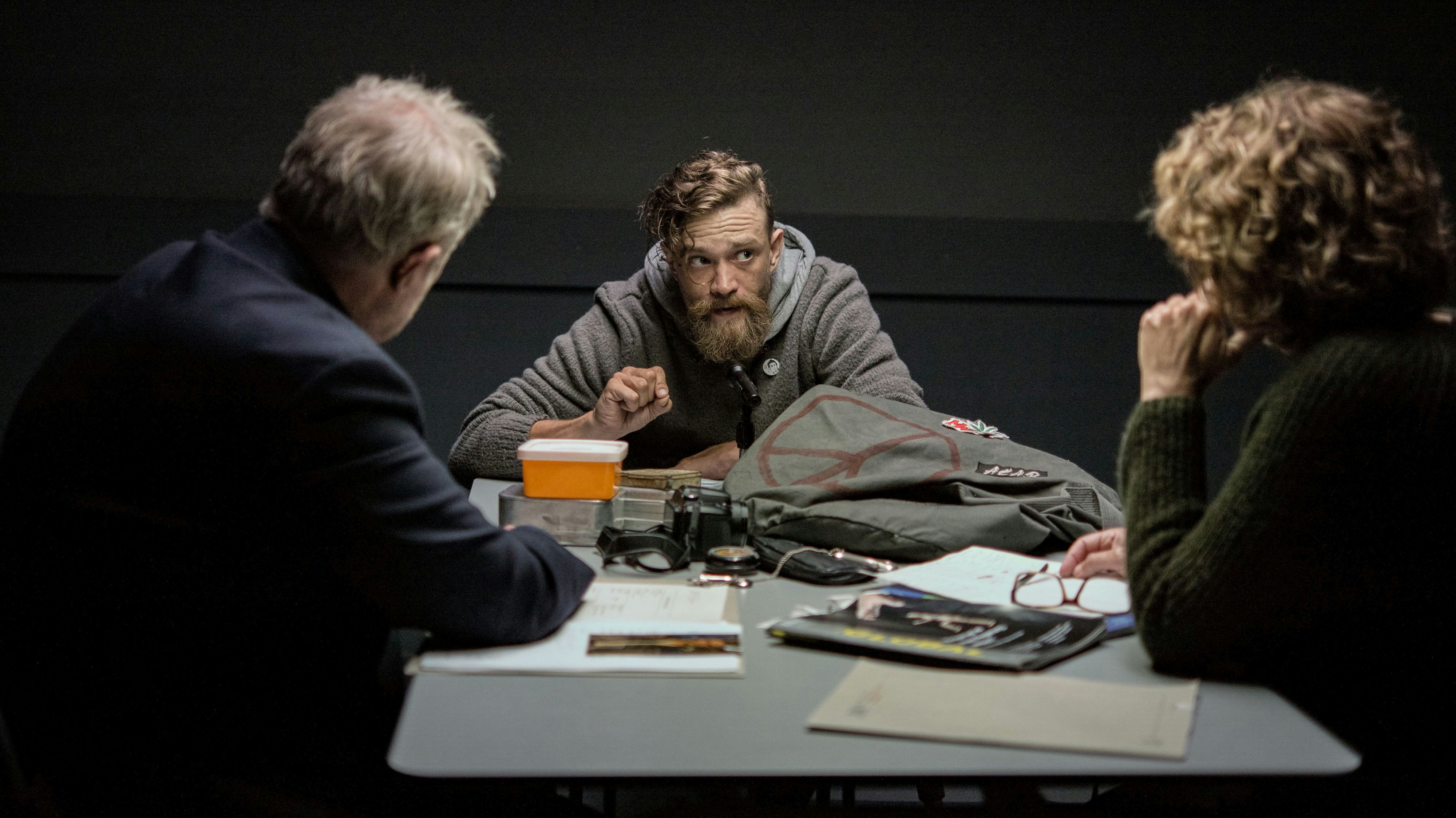 Szenenbild "Tatort: Unten": Harald Krassnitzer, Michael Steinocher, Adele Neuhauser