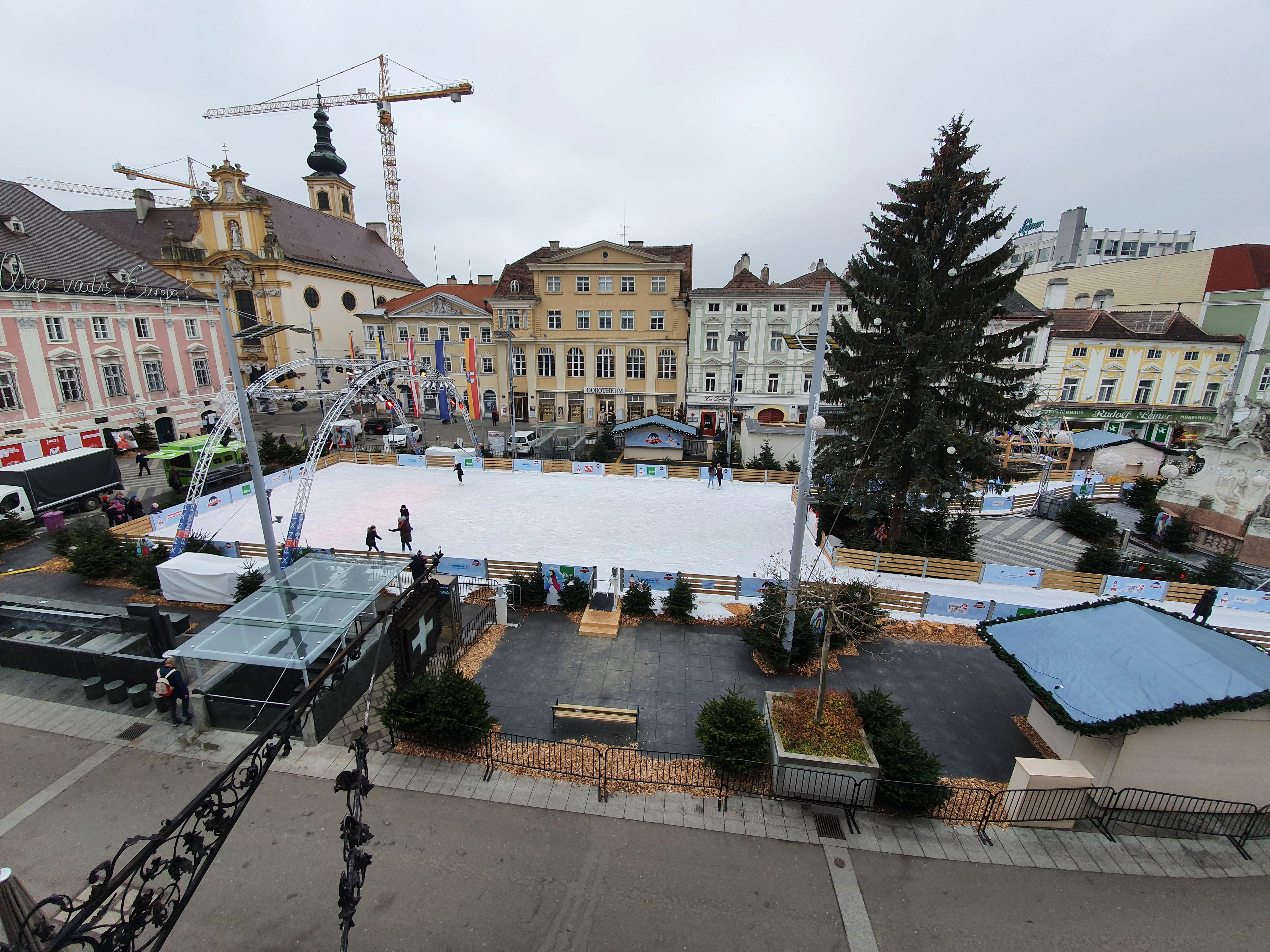Blick auf den Eiszauber aus der "Heute NÖ"-Redaktion.