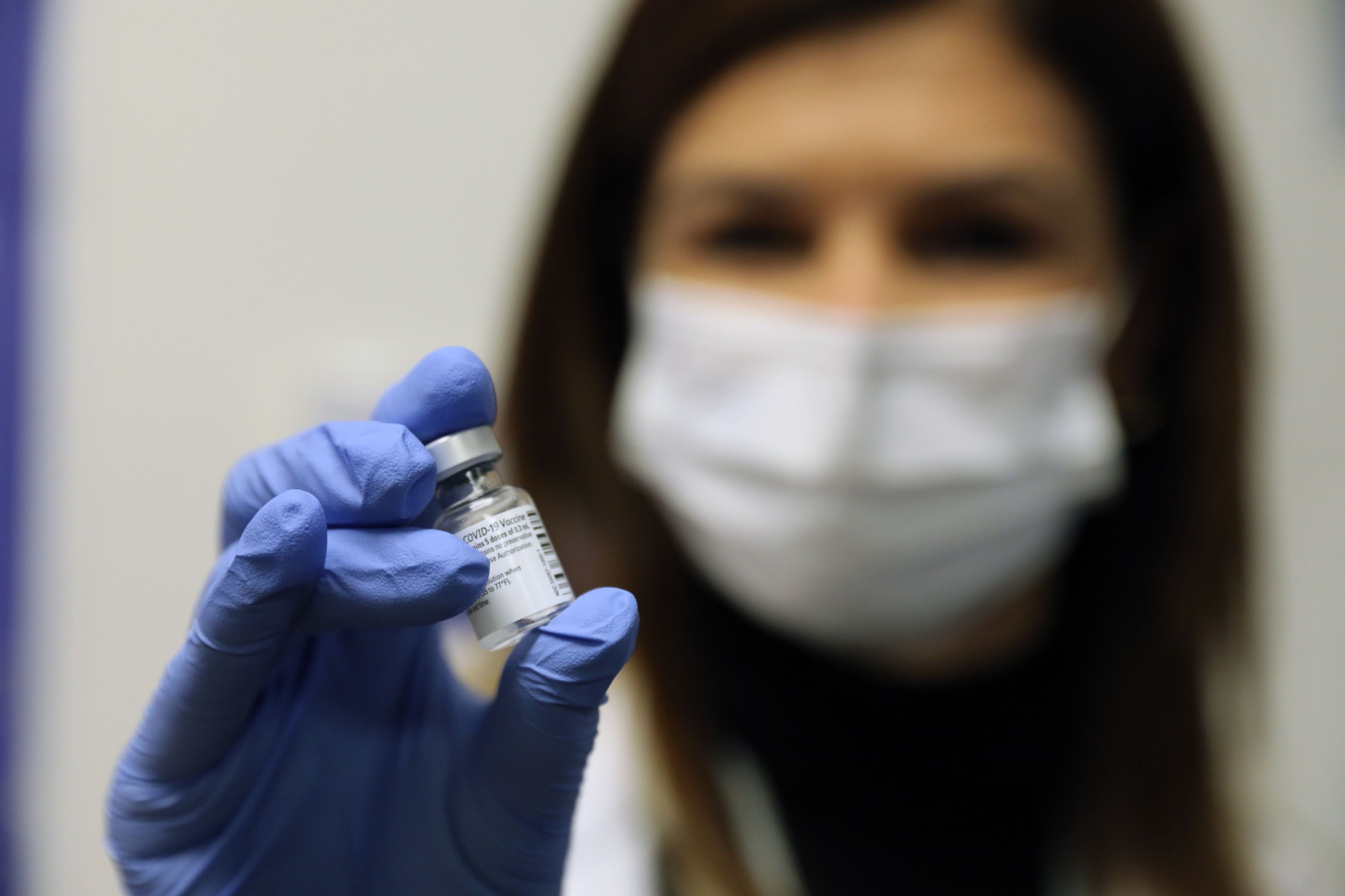 Eine unscheinbare Dosis des Covid-Impfstoffes