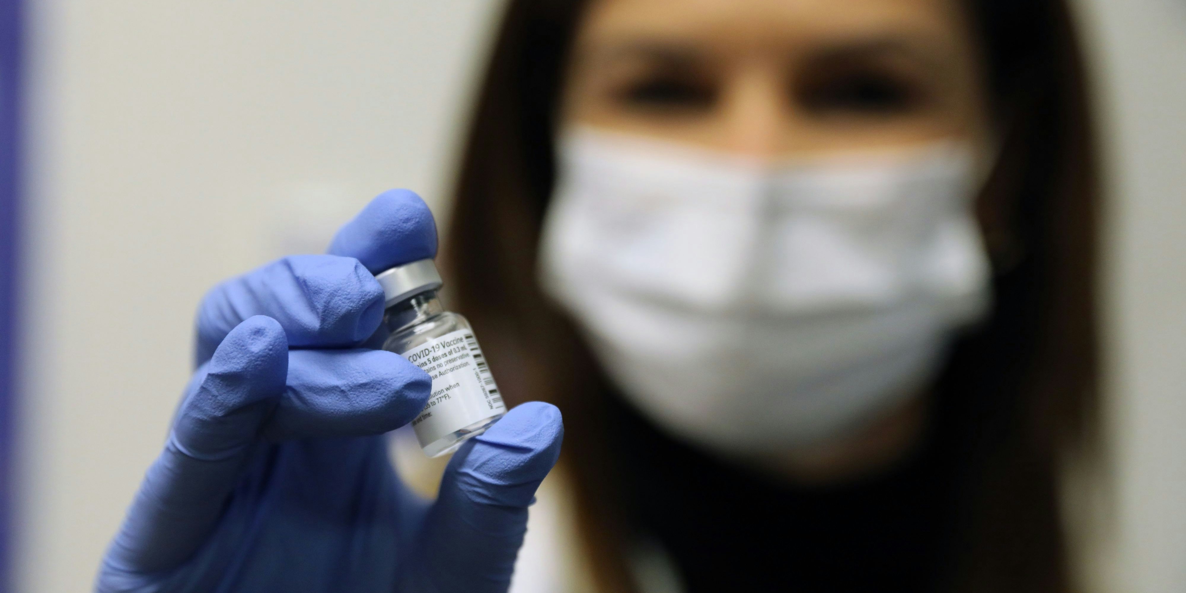 Eine unscheinbare Dosis des Covid-Impfstoffes