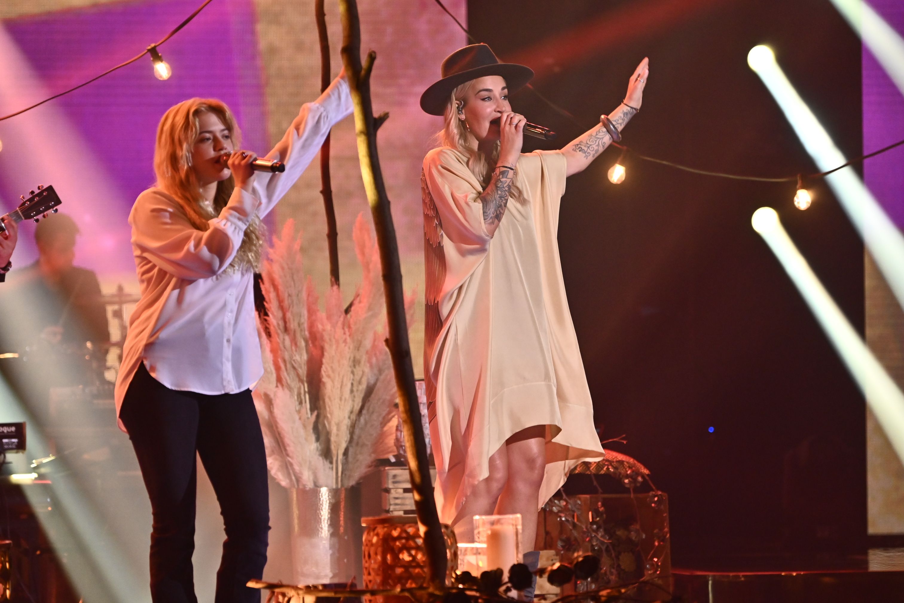 <strong>Paula Dalla Corte </strong>performte mit <strong>Sarah Connor</strong> "Bye Bye" und beeindruckte mit ihrem Gesangstalent.<br>