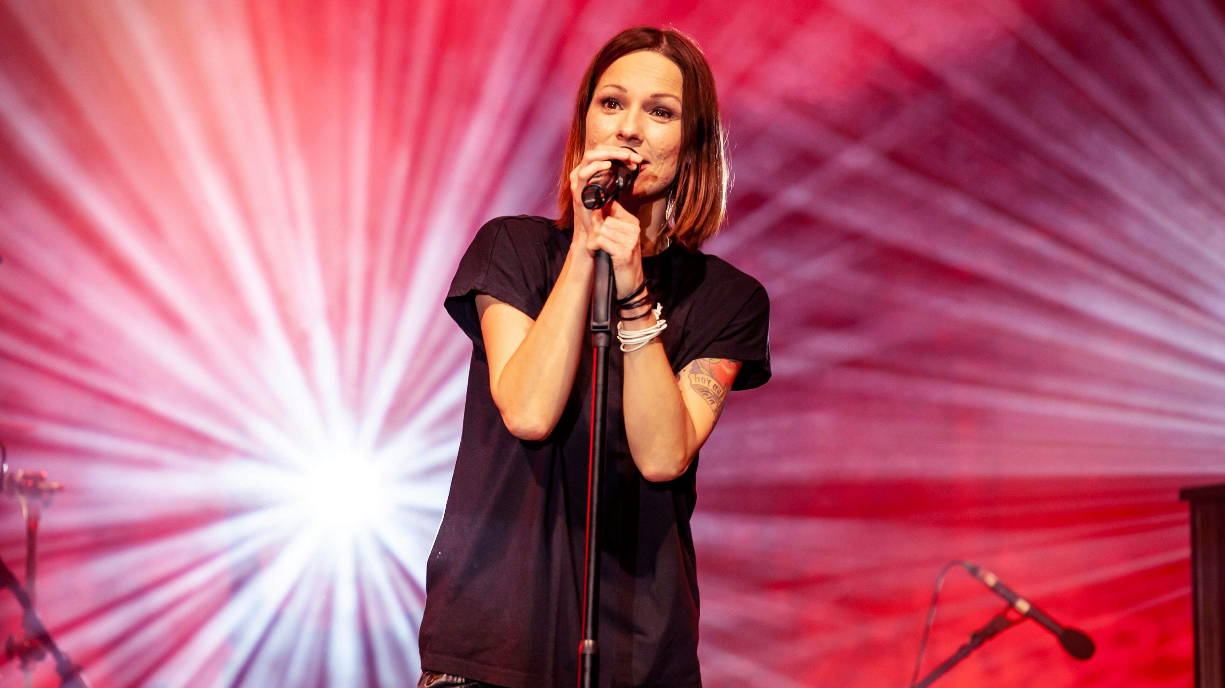 <strong> Christina Stürmer</strong> zählt zu Österreichs erfolgreichsten Künstlerinnen und steht seit über 18 Jahren auf der Bühne.<br>