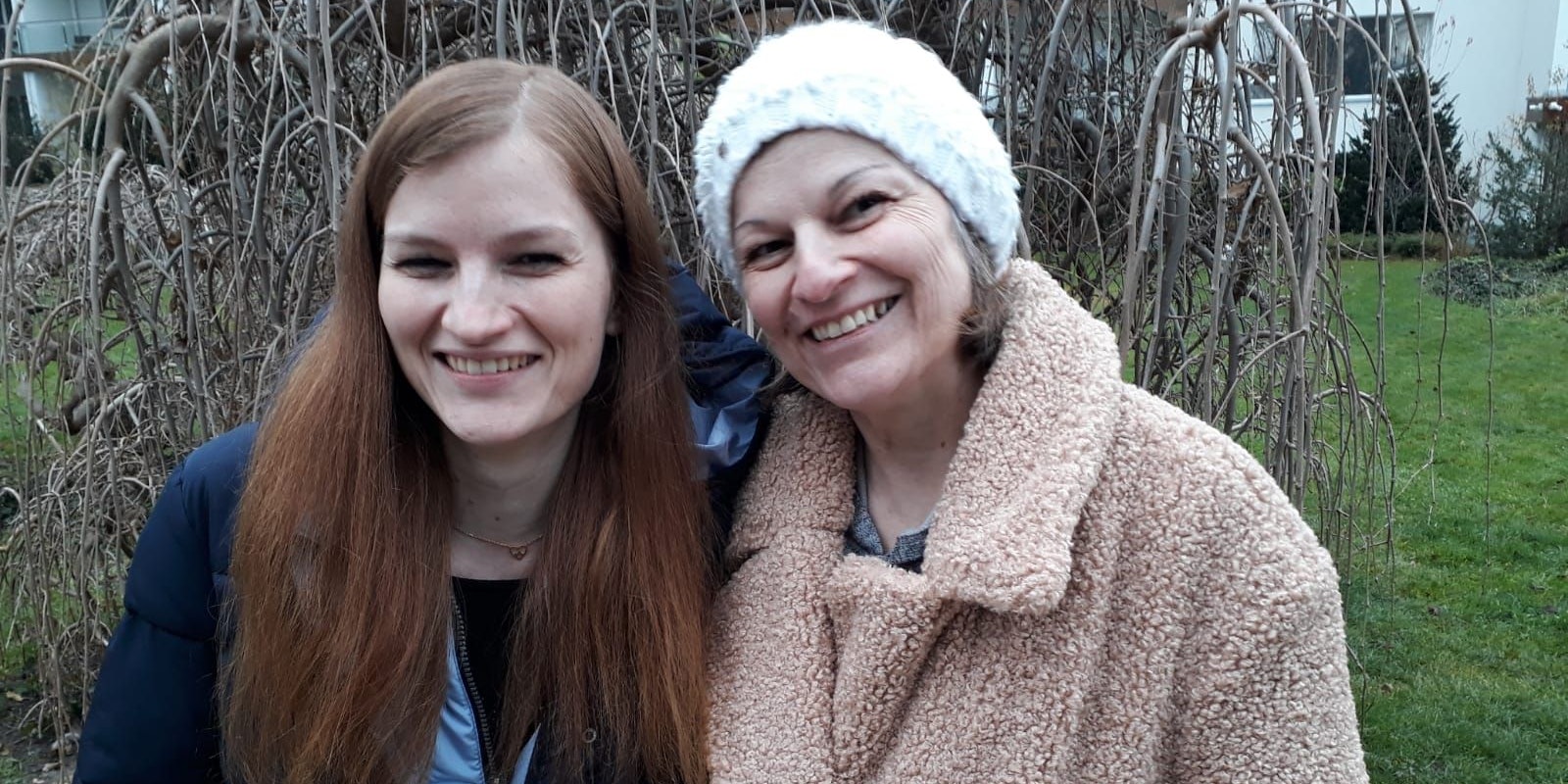 Marlene und Mama Sonja freuen sich über die Hilfe.