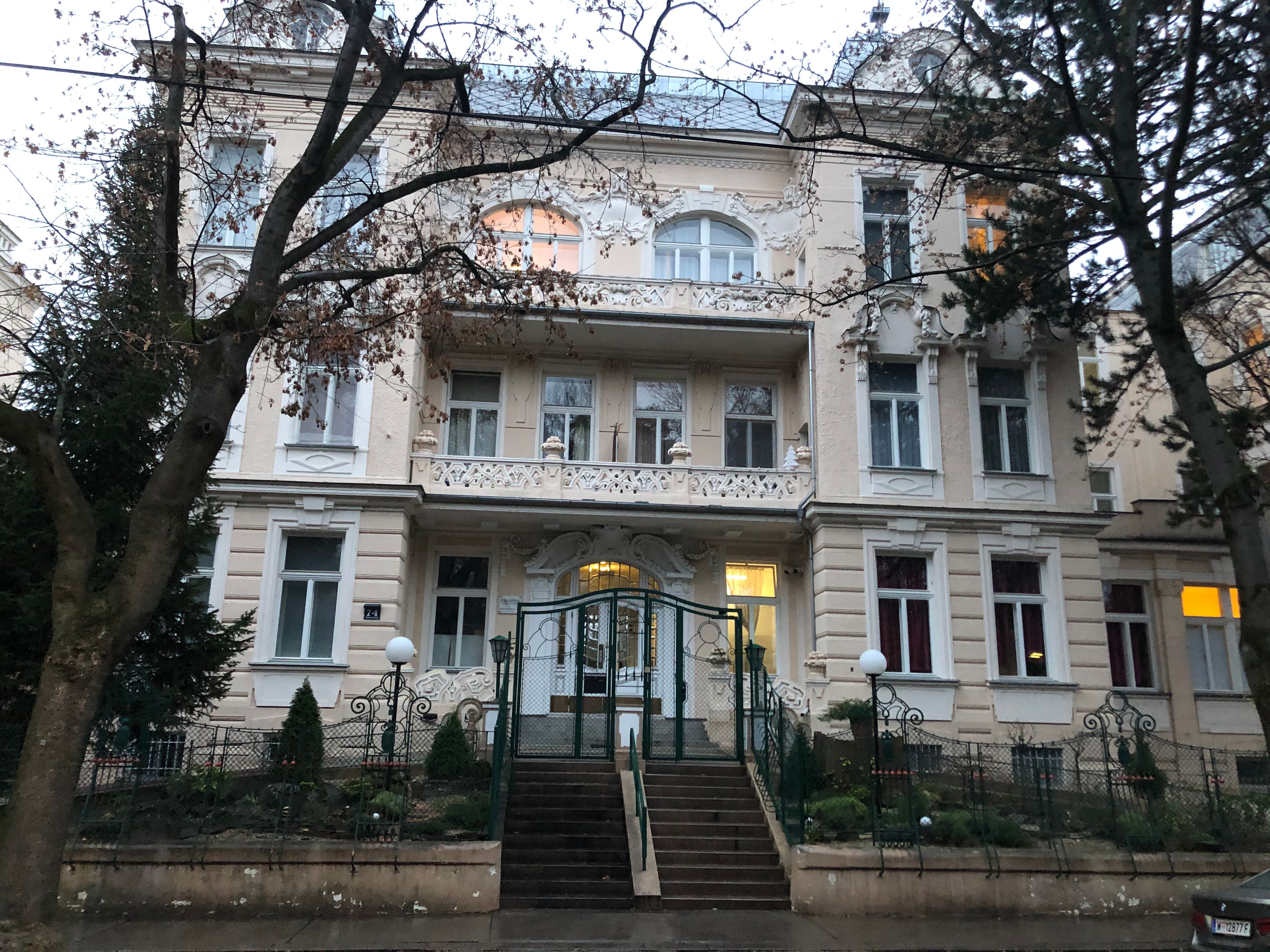 In dieser Wiener Spezial-Klinik gibt es bereits die ersten Corona-Spritzen