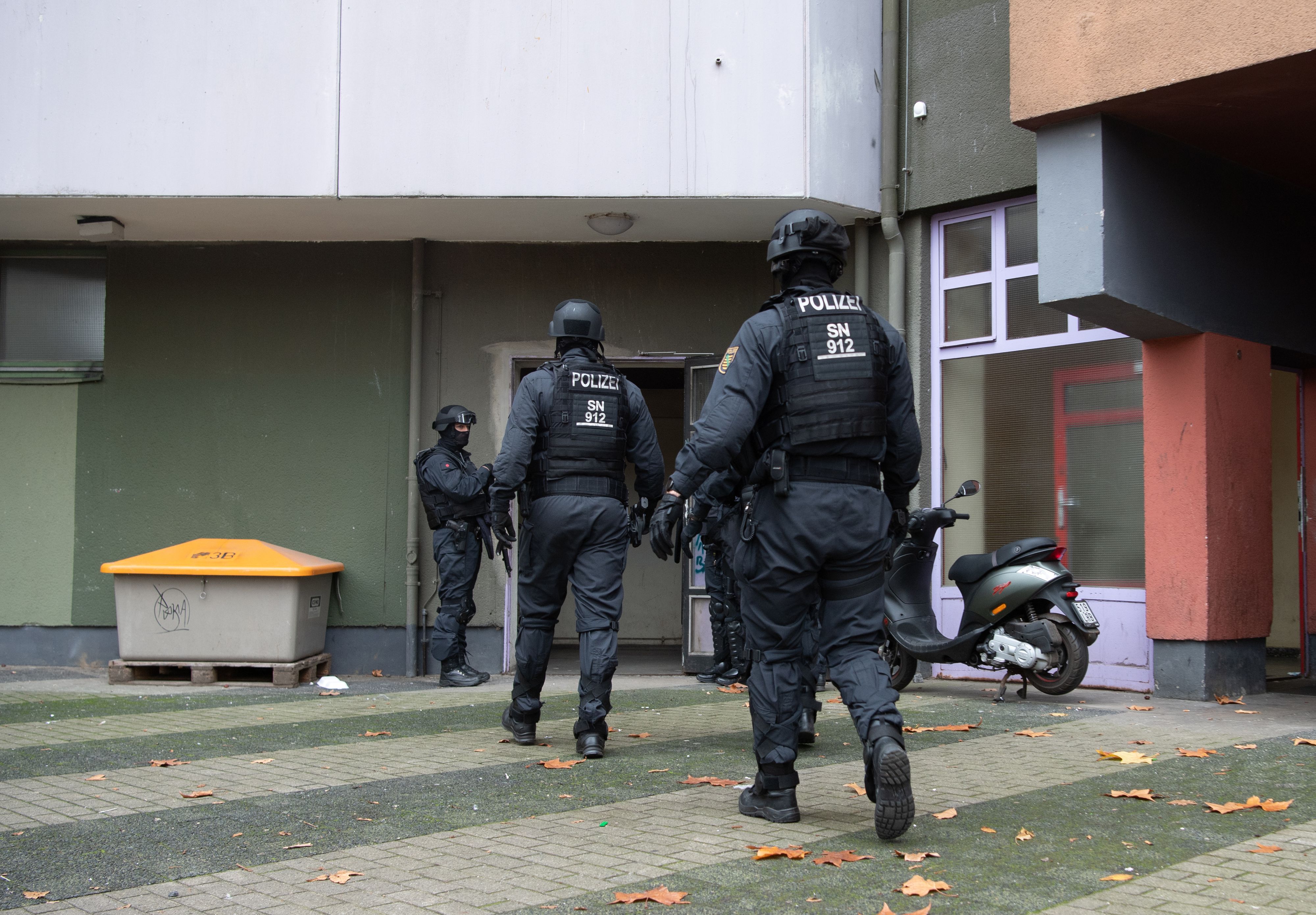 Etwa 190 Polizisten waren im Einsatz.