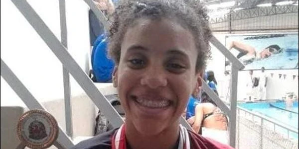 Die Brasilianerin Franklin Ferreira stirbt, nachdem sie zweimal positiv auf Covid-19 getestet wurde.