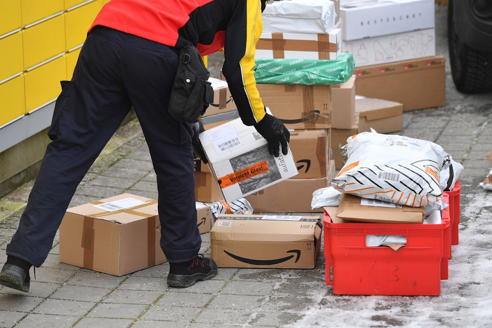Der 22-Jähriger stahl abgestellte Amazon- und DPD-Pakete. (Symbolbild)