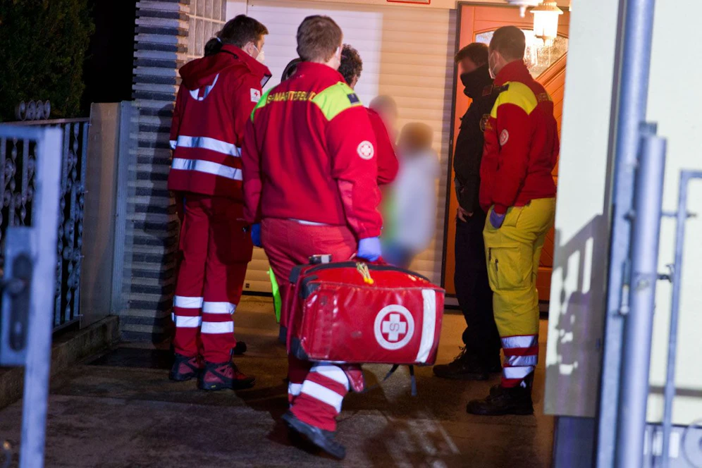 Die Rettungskräfte vor Ort.