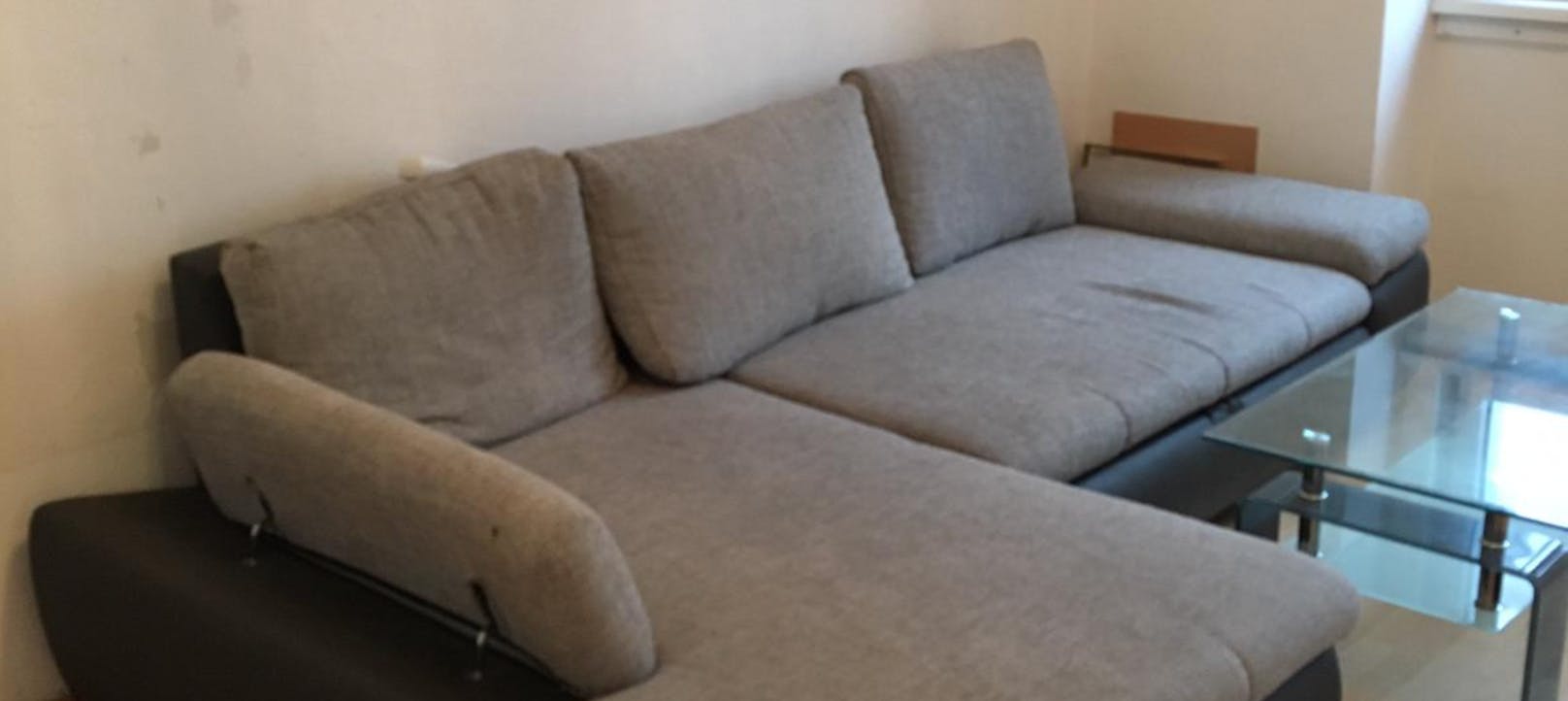 Die Couch, die keiner wollte.