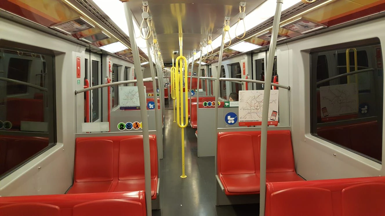 Leere U-Bahnen an den Weihnachtsfeiertagen in Wien.