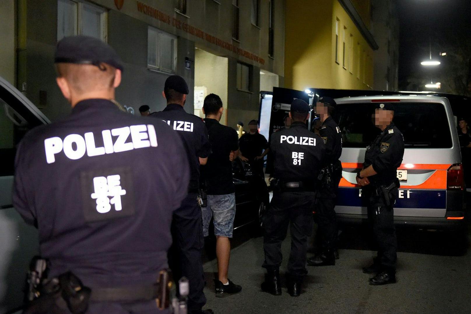 Polizei-Einsatz in Wien. In der Jägerstraße in der Brigittenau kam es zu einer Festnahme.