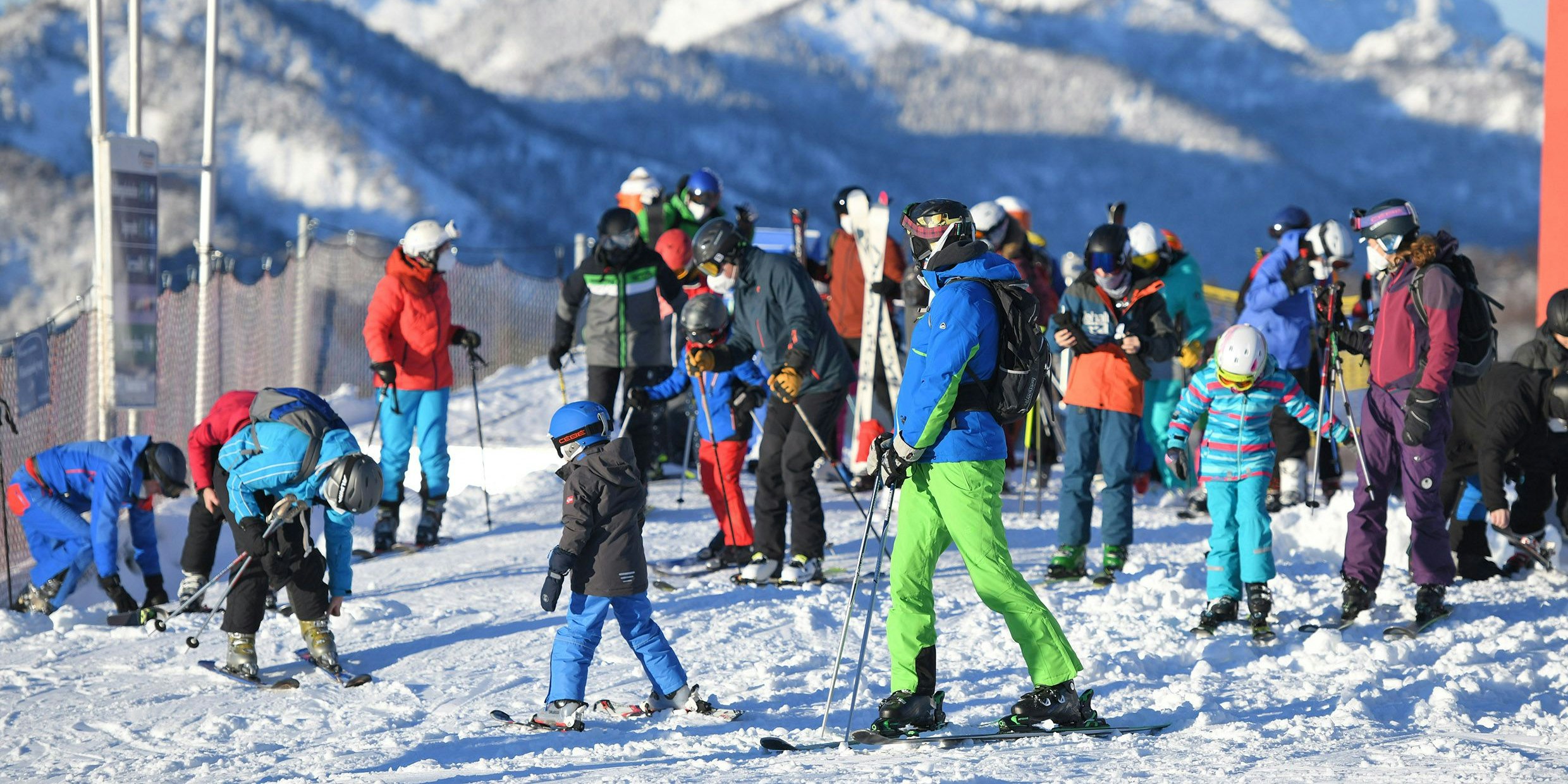 Am zweiten Lockdown-Tag herrschte am Kasberg (OÖ) großer Andrang.