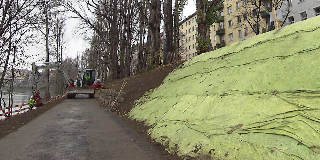 Gehweg wird bereits gebaut (Screenshot ORF)