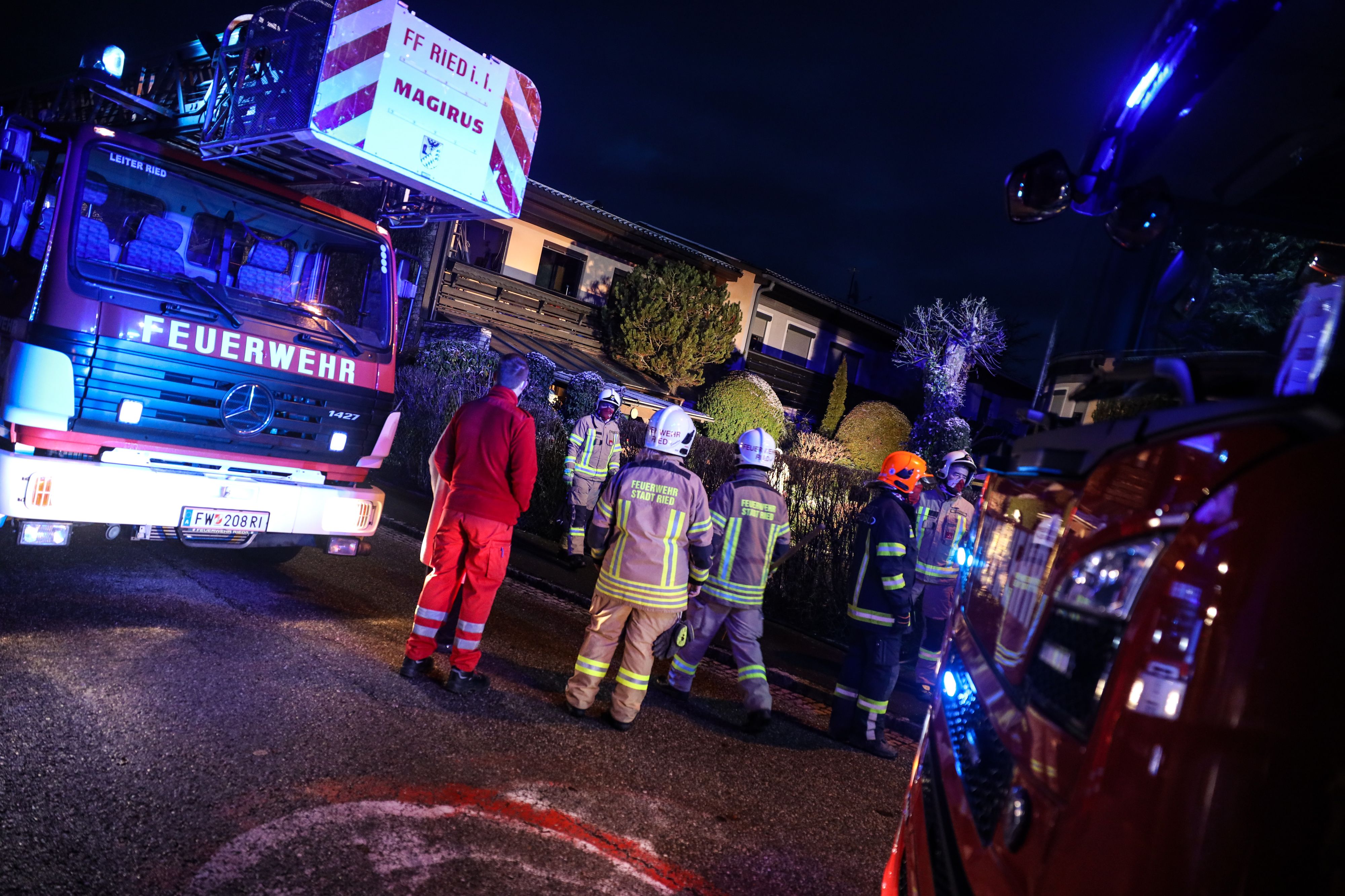 Von der Hausbesitzerin fehlt nach dem Brand jede Spur.