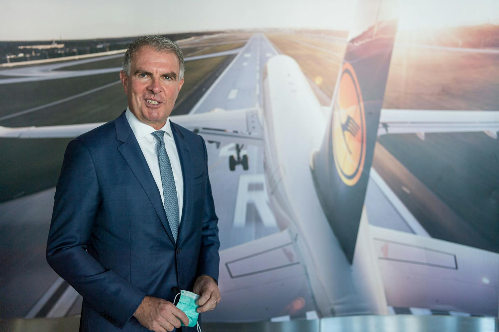 Eine Impfpflicht schließt Lufthansa-Chef Carsten Spohr aus.