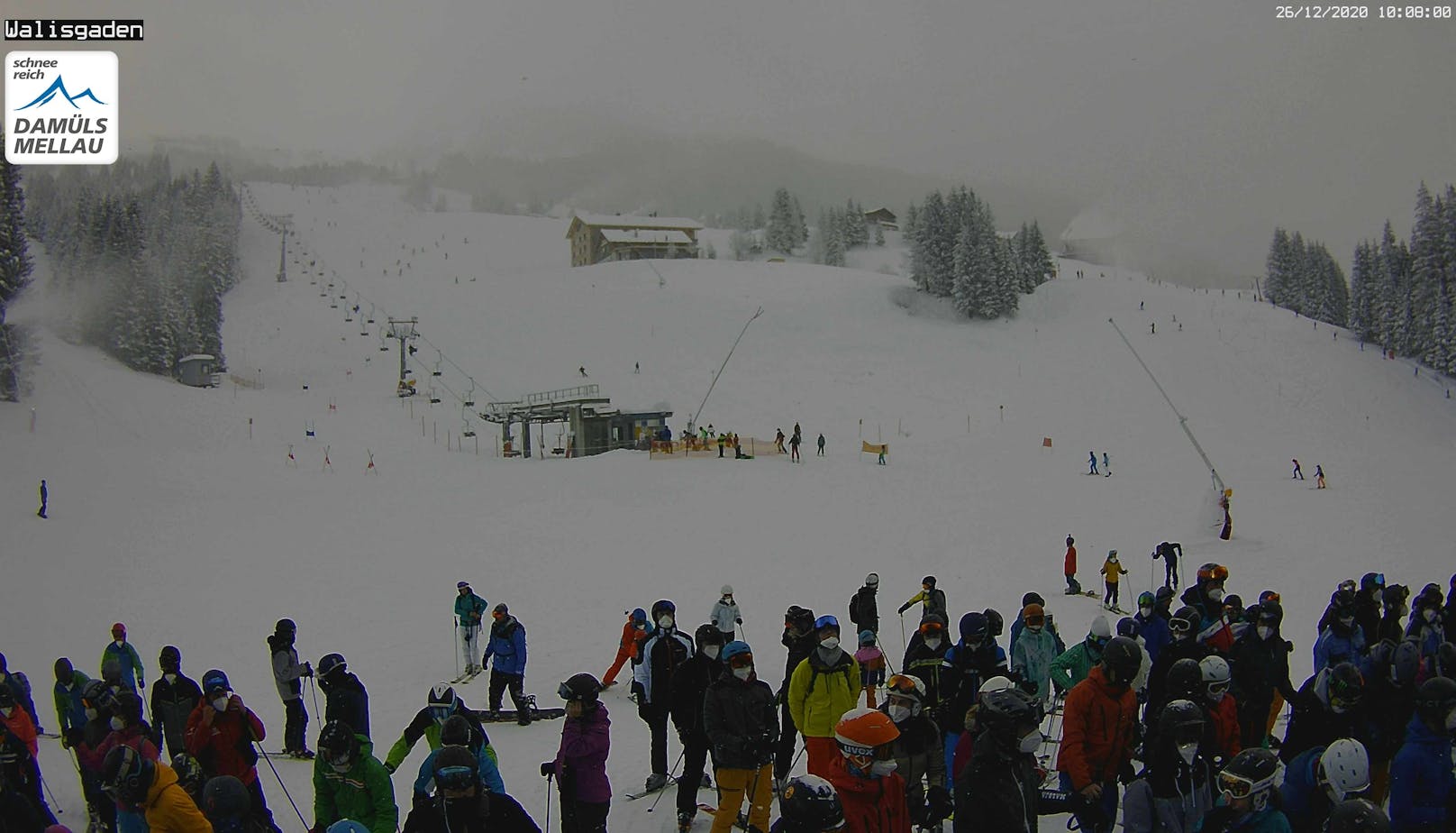 Beim Ski-Lift in Walisgaden