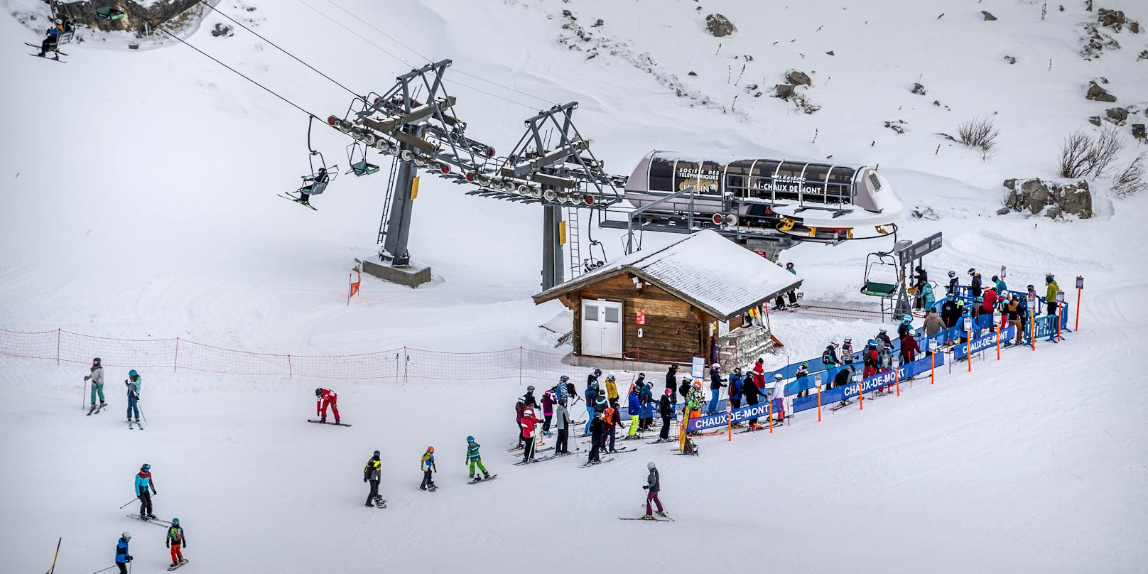 Viele Briten fuhren zum Skiurlaub in die Schweiz.