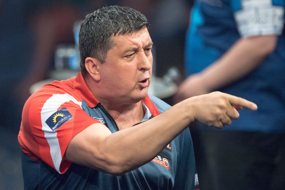 Darts-Star Mensur Suljovic.