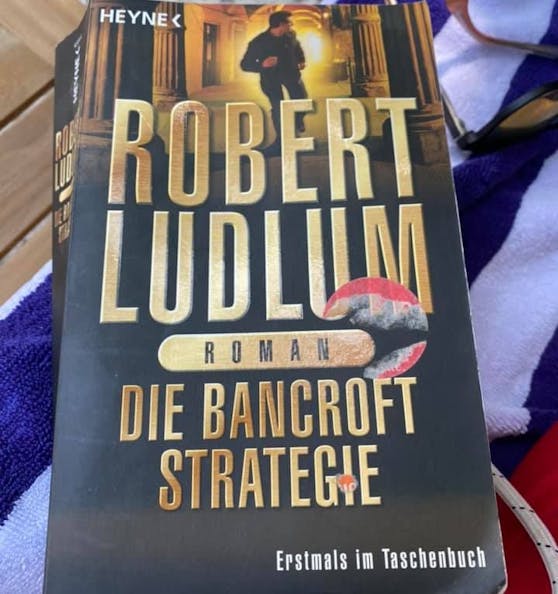 Der Schurke in diesem Buch heißt Richard Lugner.