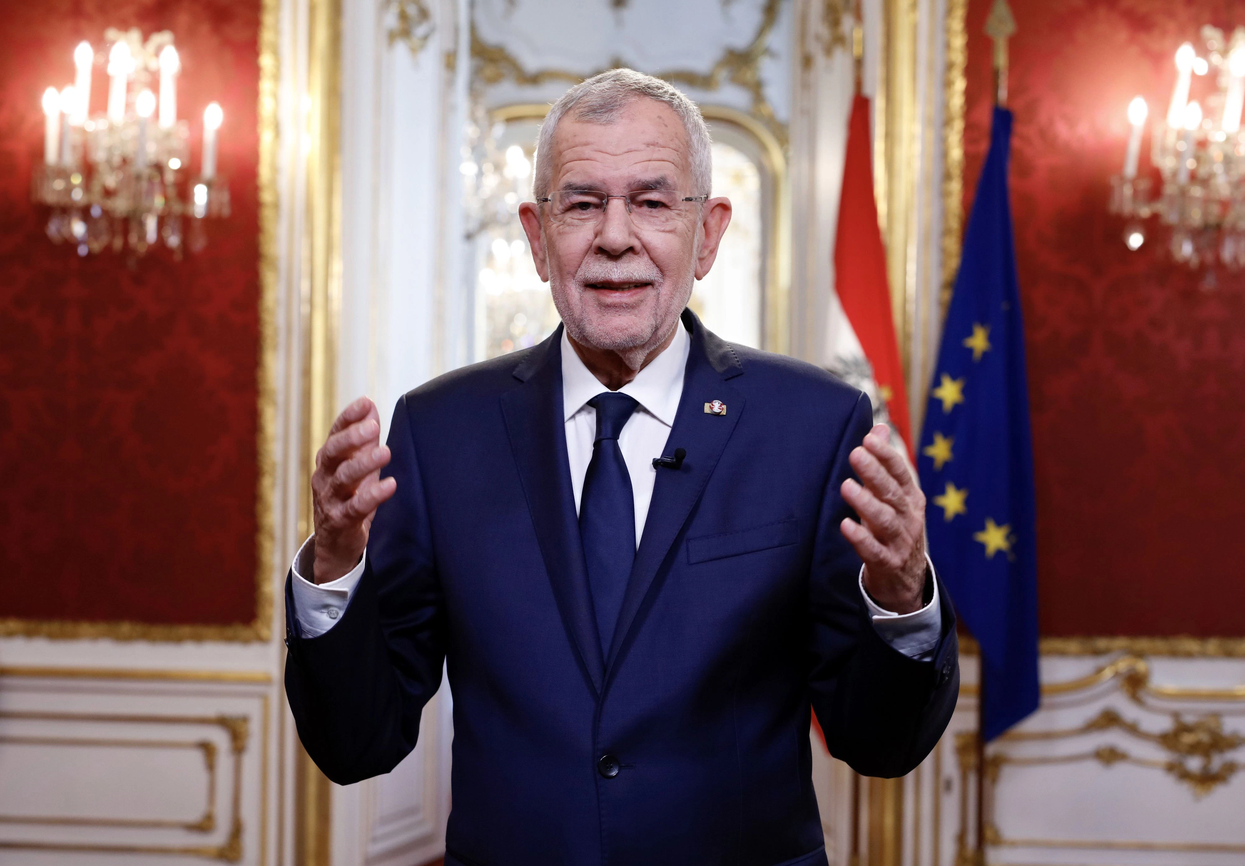 Bundespräsident Alexander Van der Bellen richtet sich in einer TV-Ansprache an die Nation.