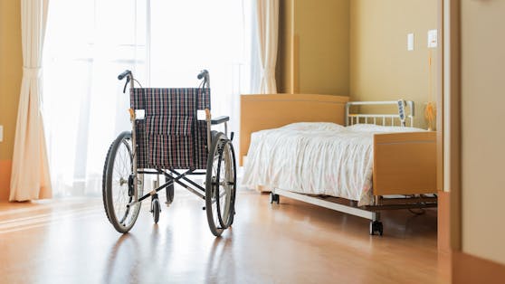 In einem steirischen Pflegeheim haben sich mehr als 100 Personen infiziert (Symbolbild).