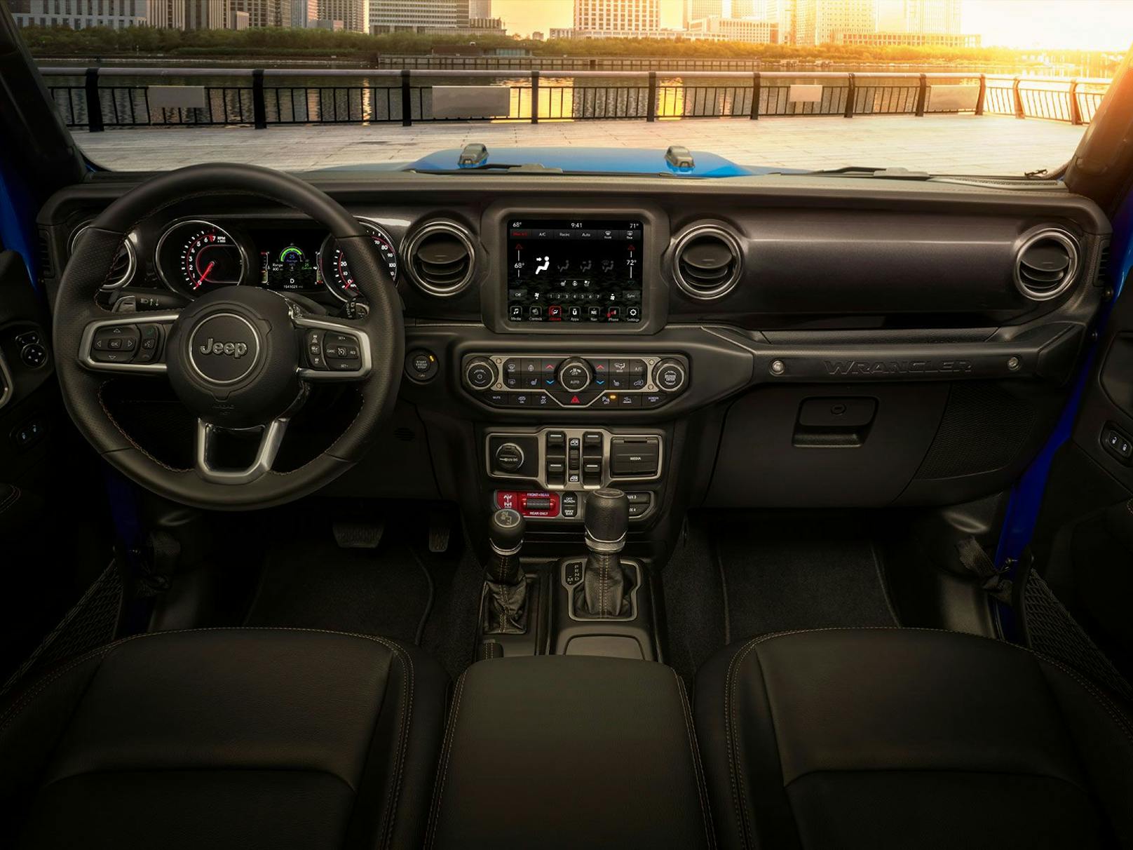 Modernen Cockpit im Klassiker von Jeep