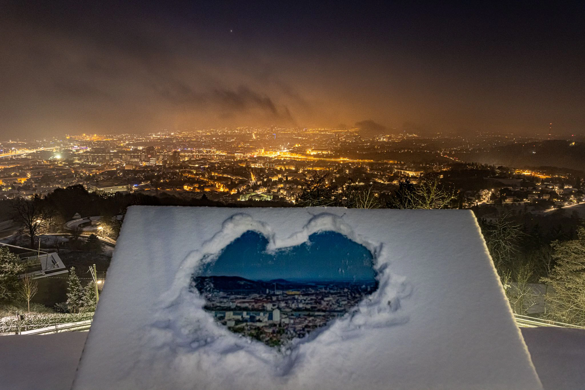 Schön, aber gefährlich. Der erste Schnee in Linz.