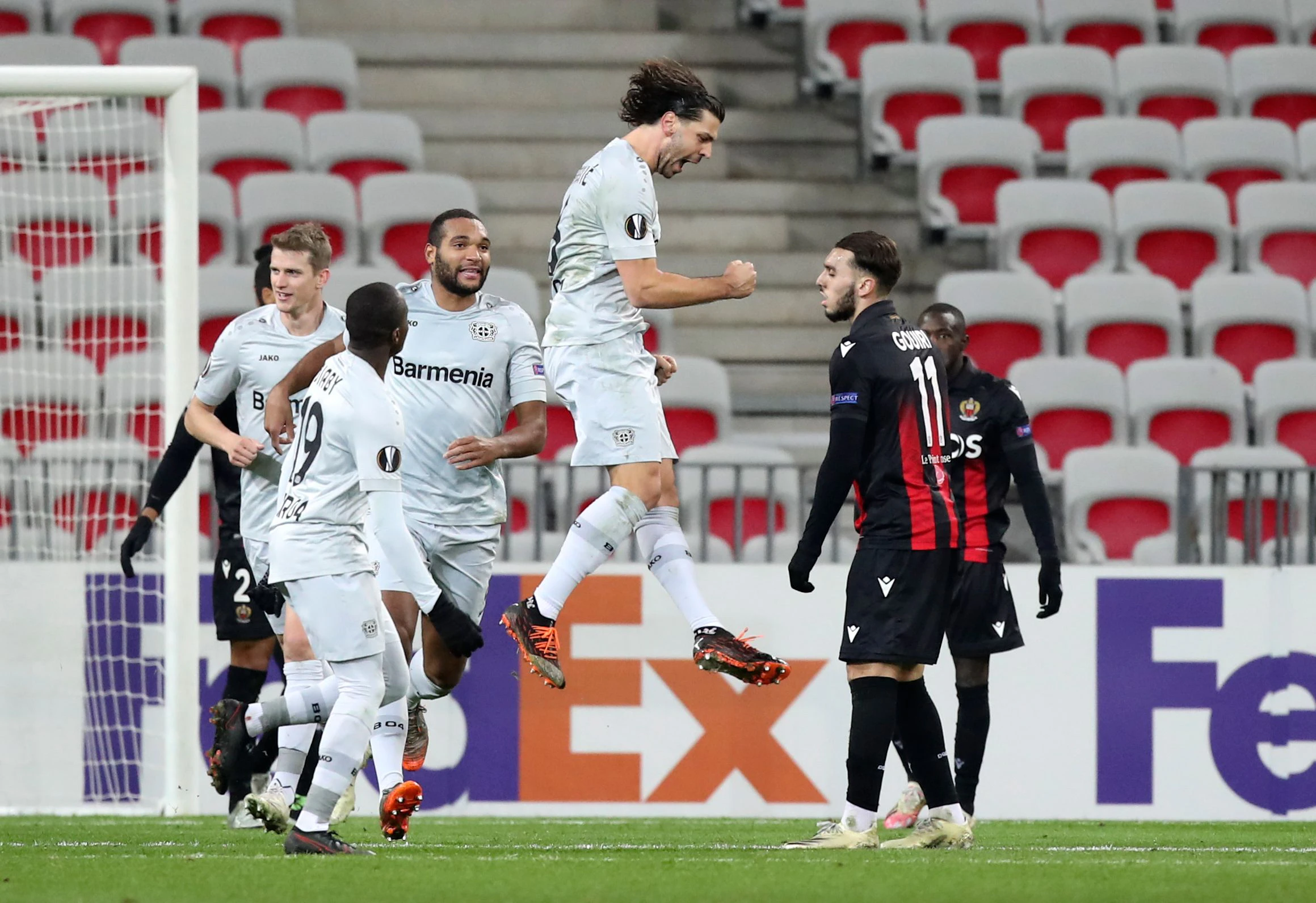 Aleks Dragovic jubelt