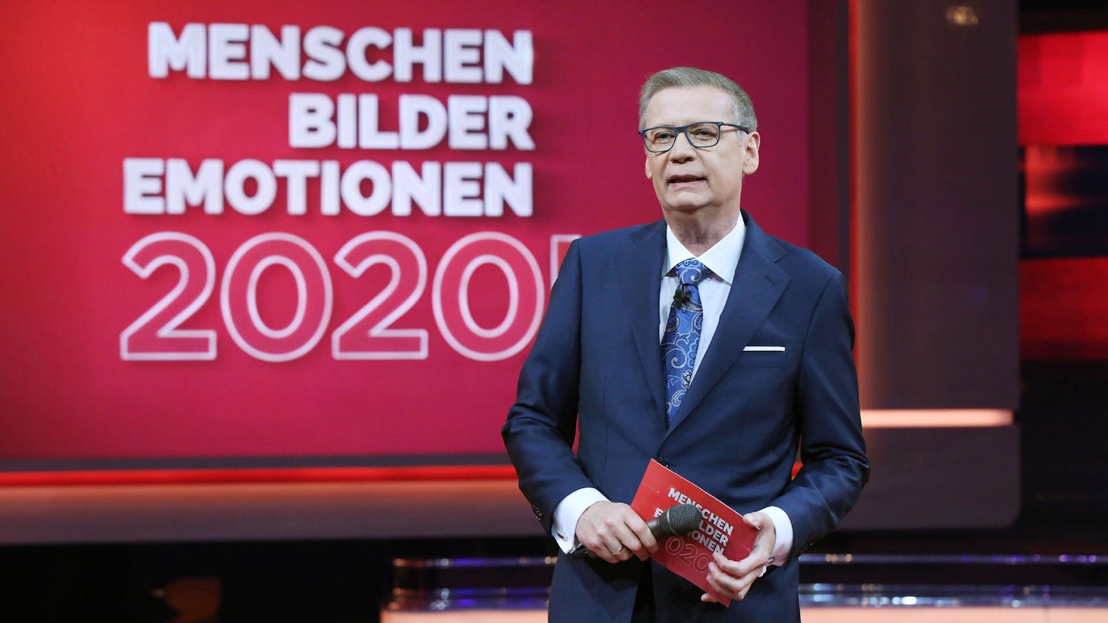<strong>Günther Jauch</strong> führt am kommenden Wochenende durch die Jahresrückblick-Show "2020! Menschen, Bilder, Emotionen".