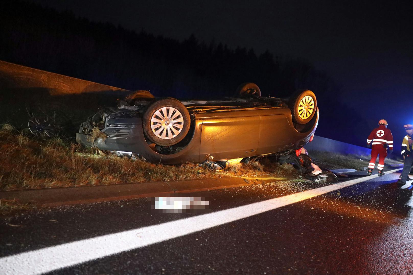 In der Nacht auf Mittwoch ist es auf der&nbsp;Innkreisautobahn bei Krenglbach zu einem schweren Verkehrsunfall gekommen.