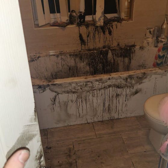Besonders schlimm sah es im Badezimmer aus.