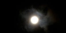 So blitzte der "Cold Moon" vom Nachthimmel über Wien