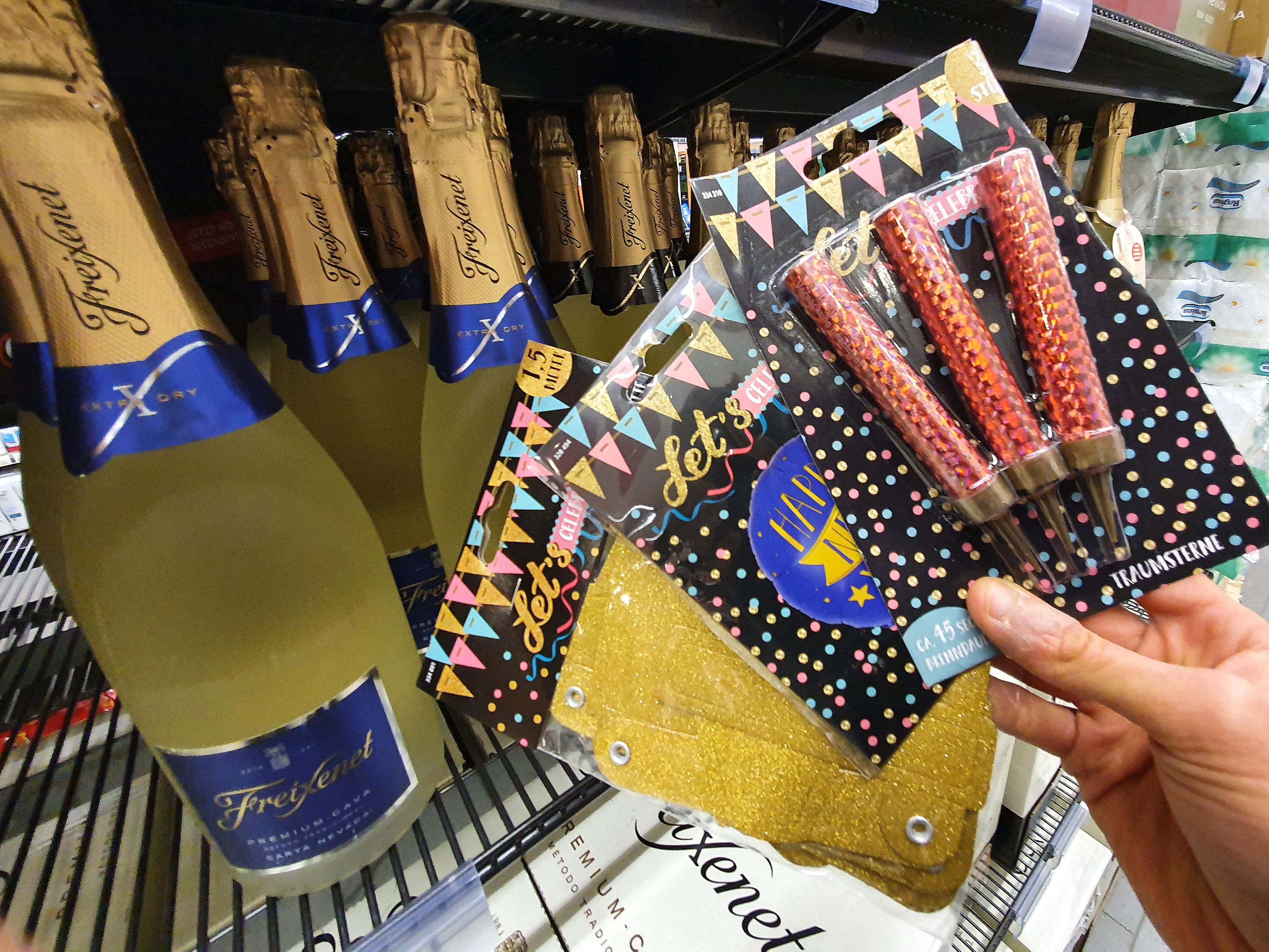 Die Jugendlichen wollten Feuerwerkskörper stehlen. Symbolbild.