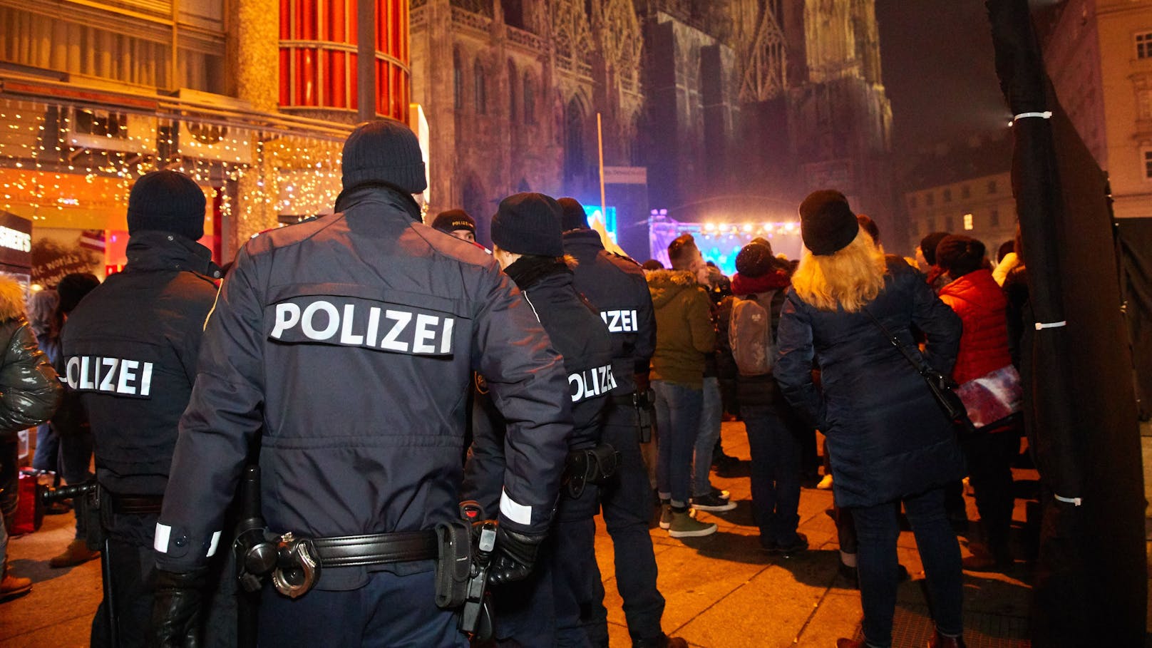 Die Polizei wird zu Silvester verstärkt im Einsatz sein.