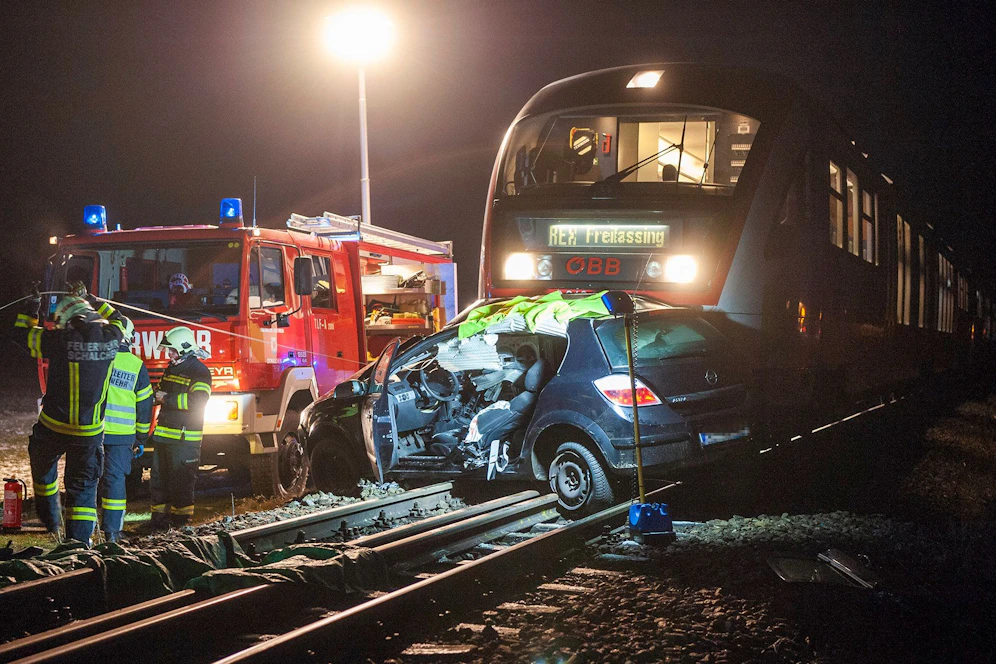 In Schalchen hat sich ein tödlicher Verkehrsunfall ereignet.
