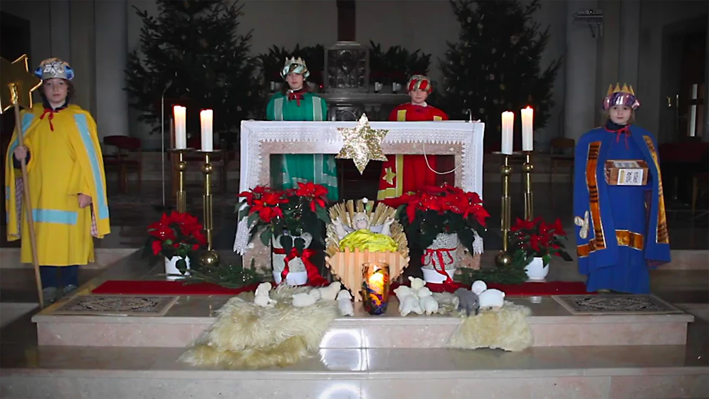 Die Sternsinger beim Online-Dreh in der Saleisanerpfarre Amstetten Herz Jesu.